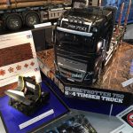 Camion Tamiya 56360 Volvo FH16 Globetrotter 750 6×4 Grumier 1/14