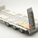 Remorque porte-engin à 3 essieux centraux accessoirisée