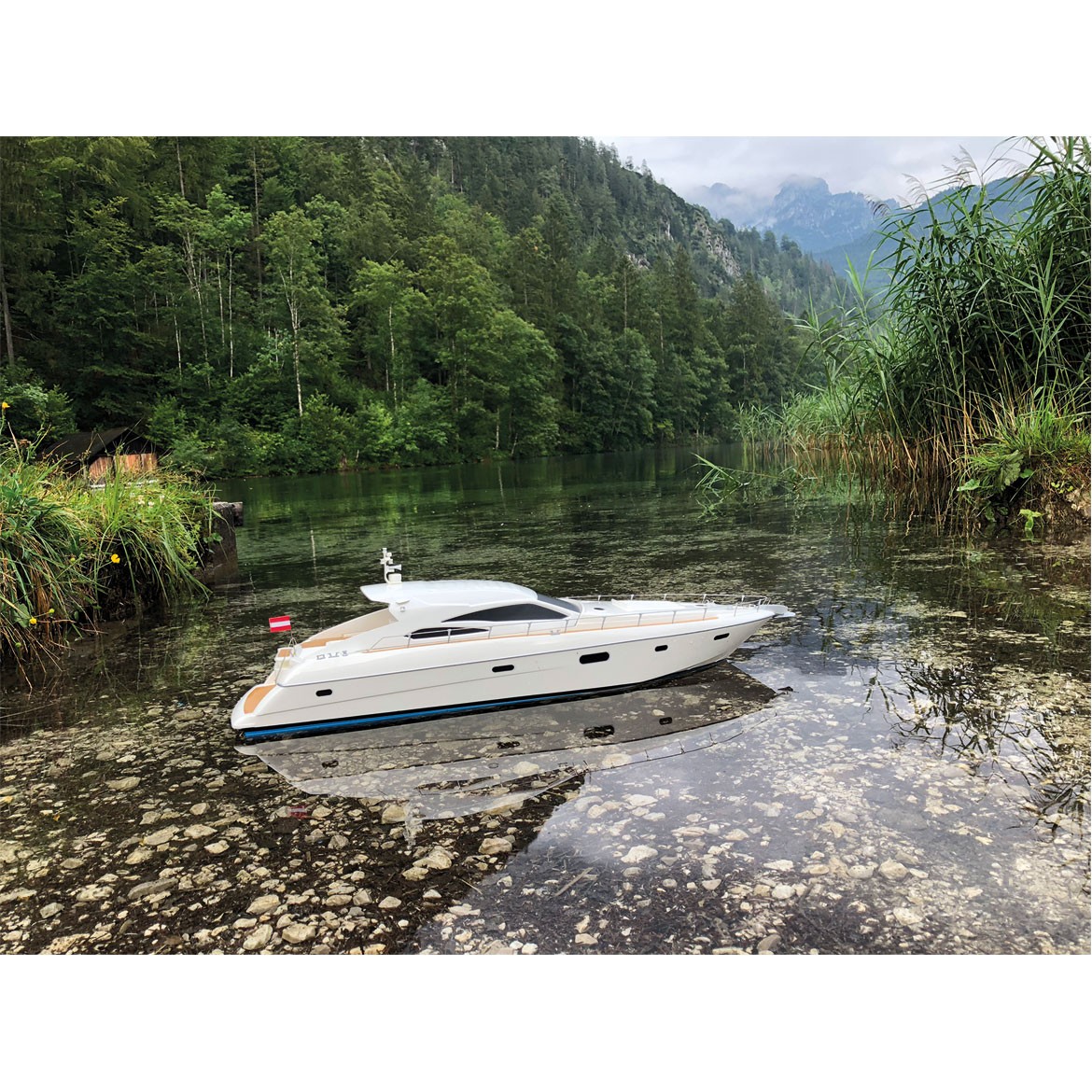 9759220c ROBBE ST TROPEZ II MOTORYACHT BAUSATZ 5
