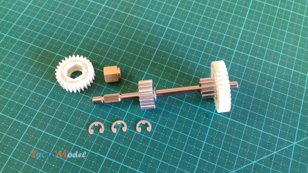 Montage de la boîte de vitesse Tamiya