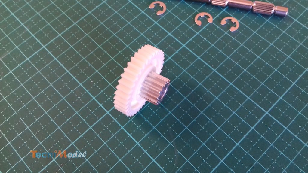 Montage de la boîte de vitesse Tamiya